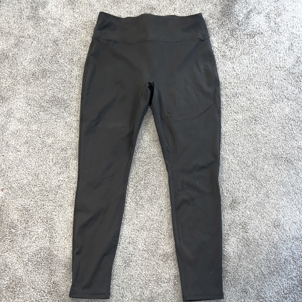 Fabletics dark army green legging with back pocket